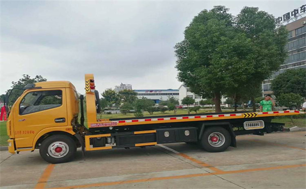 枣庄定远24小时拖车救援电话号码，定远道路救援公司怎么收费的